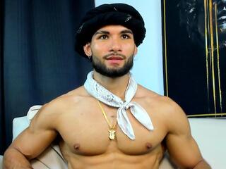 Summy Hattaway webcam model stream image