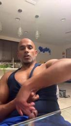 Beachmusclefit webcam model stream image