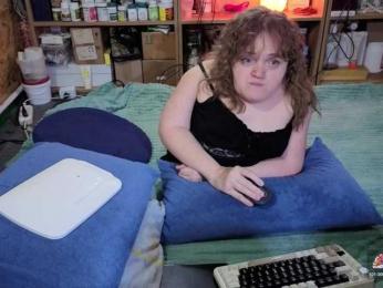 MiniNatali webcam model stream image