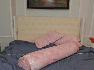 Lisa Hyper webcam model stream image