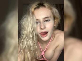 MilaElin webcam model stream image