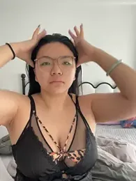 liu195874 webcam model stream image