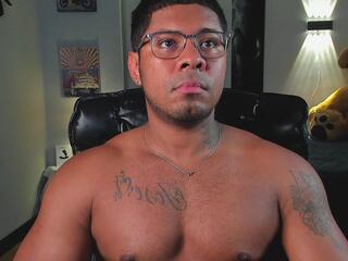 Derek Castle webcam flirt4free model stream image