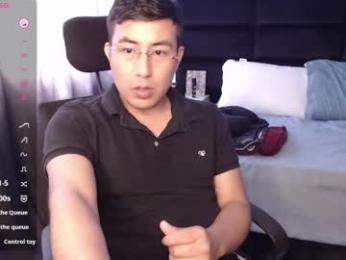 andrewmhilton_ webcam model stream image