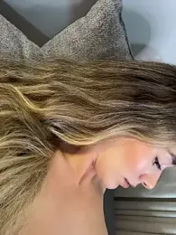 FridaKlein webcam model stream image