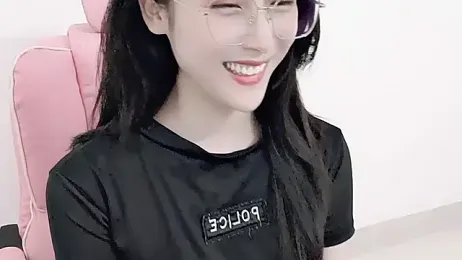 Hoa_Rosy22 webcam stripchat model stream image