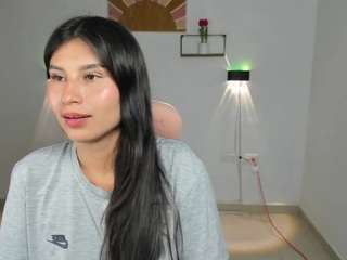 emily-villamil webcam model stream image