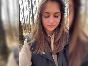 Cherry-Viking98 webcam bongacams model stream image