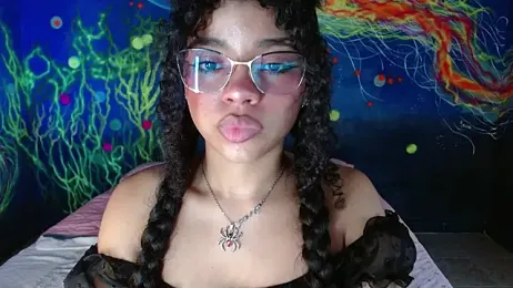 lucie_petite webcam model stream image