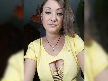 8BESTGirl8 webcam model stream image