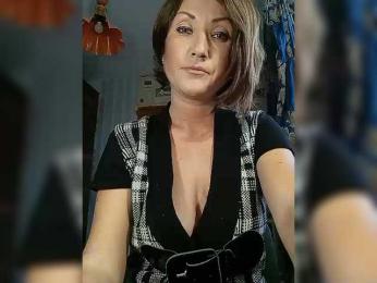 8BESTGirl8 webcam model stream image