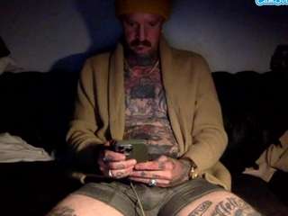 longwalksonthebeach69 webcam camsoda model stream image