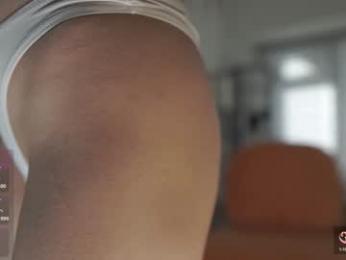 belle_adrienne webcam model stream image