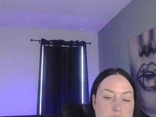 Tia Bella webcam model stream image