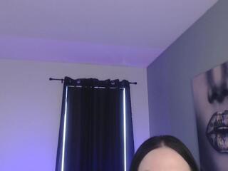 Tia Bella webcam model stream image