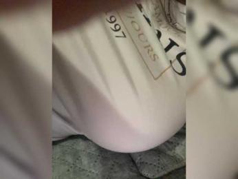 FurElisse webcam model stream image