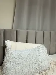 emma05 webcam model stream image