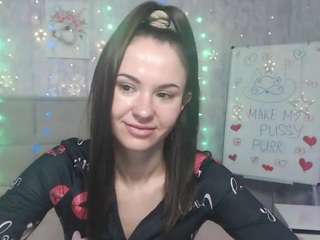 karacriegs webcam model stream image