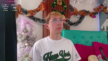 Naughty__Chriss webcam model stream image