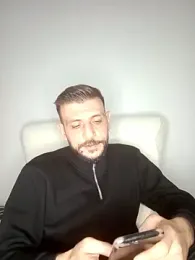 Red_dewilll webcam model stream image