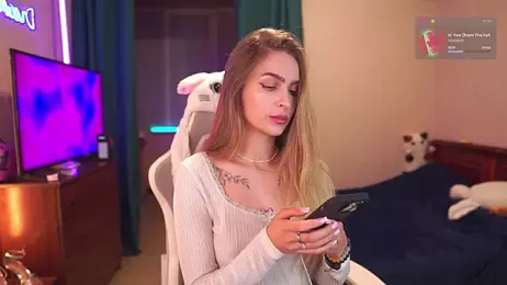 Kamila_icee webcam stripchat model stream image