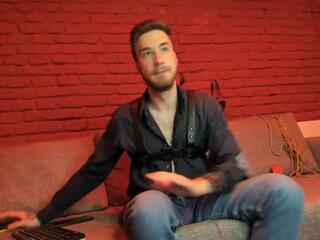 Harvey Wiliams webcam model stream image