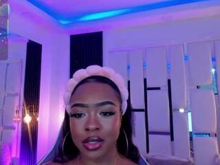 miia-schwarz webcam model stream image