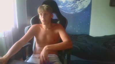 looverboy18y webcam model stream image
