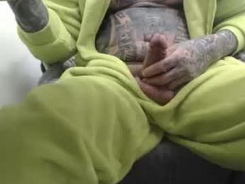 masterbigcock25 webcam model stream image