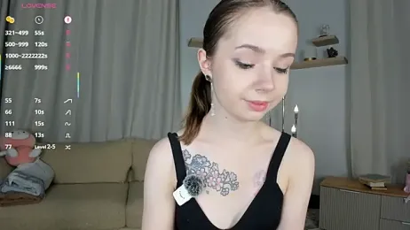 DominikaElis webcam model stream image