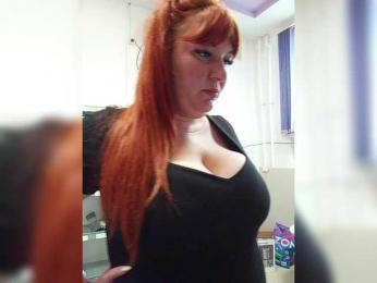 MiaLovely webcam model stream image