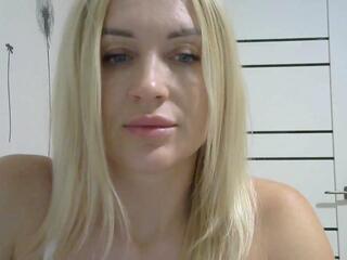 Anna Davidson webcam model stream image