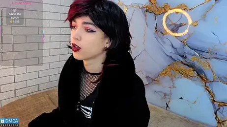 MaeveKuro webcam model stream image