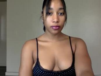 gyalxoxo webcam chaturbate model stream image