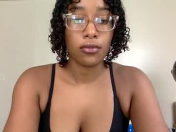 gyalxoxo webcam model stream image