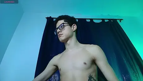 wolfandsky webcam stripchat model stream image