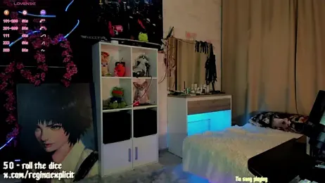 snake__bites webcam model stream image