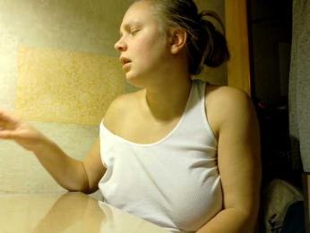 Frummi webcam model stream image