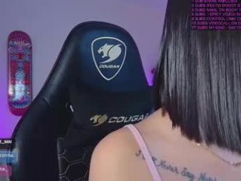 _nickmai webcam model stream image