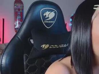 _nickmai webcam model stream image