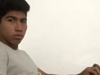 Mangopitudo webcam model stream image