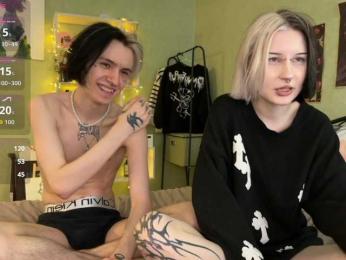 VeryRareTwins webcam model stream image