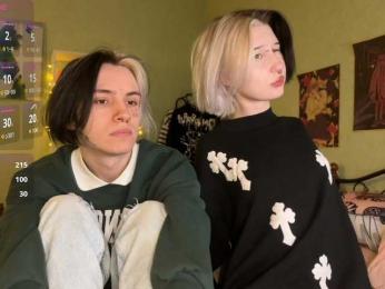 VeryRareTwins webcam model stream image