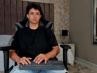 Ethan Lowell webcam model stream image