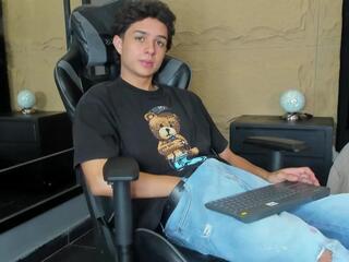 Ethan Lowell webcam model stream image