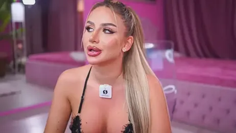 AshleySinn webcam model stream image