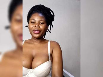 Shee123 webcam bongacams model stream image