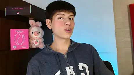 Ezra_Storm webcam model stream image