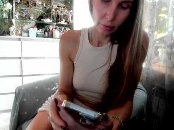 Aurora108 webcam model stream image