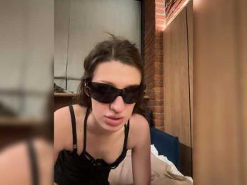 bigmommyy webcam model stream image